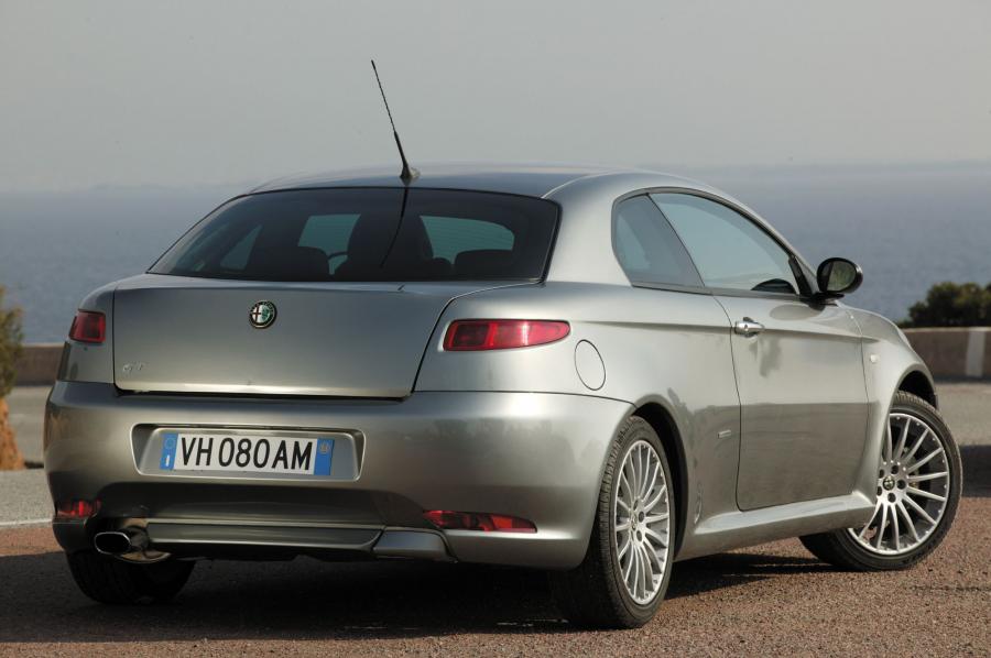  Alfa Romeo GT (937C) 2003 года  (WW) (фото 28 из 53)